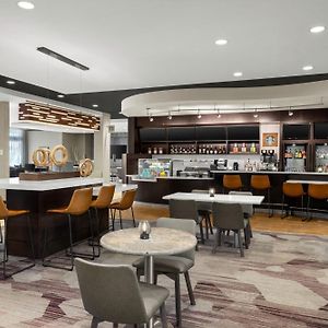Courtyard By Marriott Omaha Bellevue At Beardmore Event Center